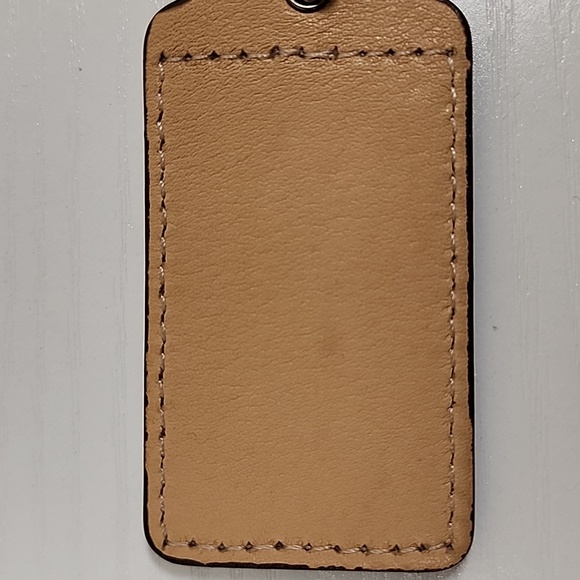 Coach Hangtag - Picture 4 of 6